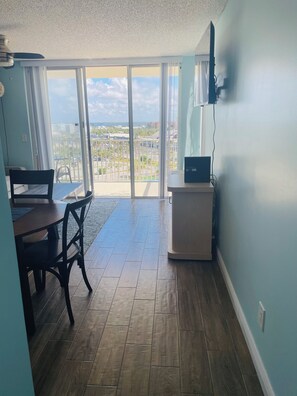 Interior - Estero Beach & Tennis Club - Studio Apartment with Direct Beach Excess (Fort Myers Beach)