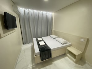 Economy Double Room, 1 Double Bed | Free WiFi - Hotel Horizonte (São Paulo)