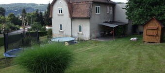 Family apartment near the center with a terrace and barbecue