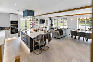 House, Multiple Beds | Restaurant