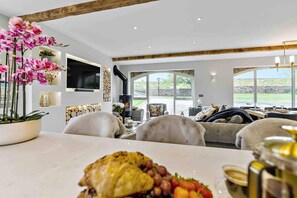 House, Multiple Beds | Restaurant