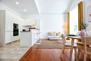 Dining - Endless Summer Apartment (Faro)