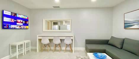 Smart TV, offices