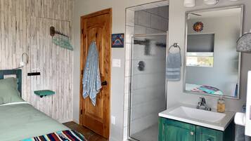 1 室のベッドルーム、ベッドシーツ