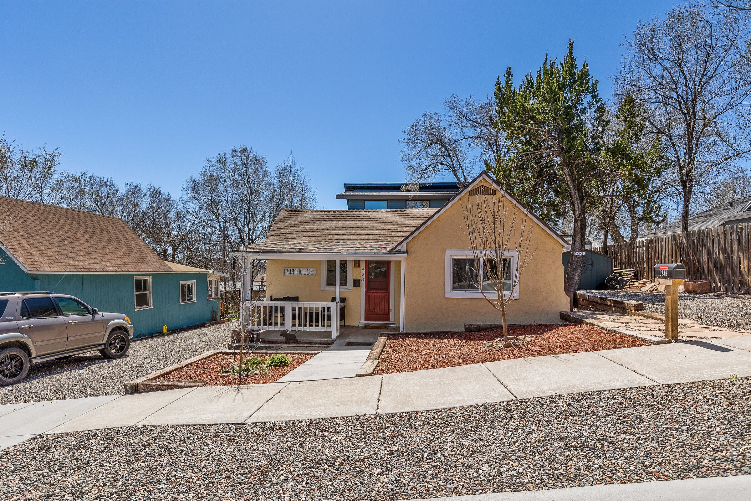 Historic Farmhouse close to Downtown