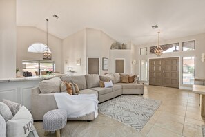 Smart-TV, Kamin, Videospiele