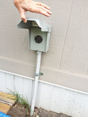 Property grounds - Private Site RV Full Hookup - Bring your own RV (Rapid City)