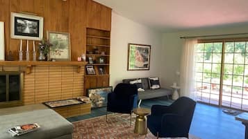 Smart TV, books, computer monitors