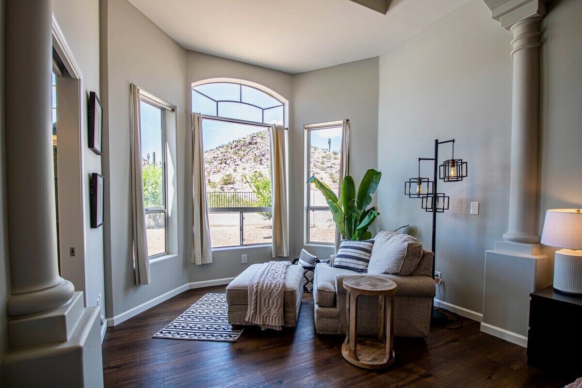 Smart TV, DVD player, offices