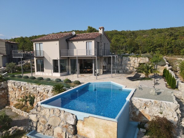 Piscine extérieure