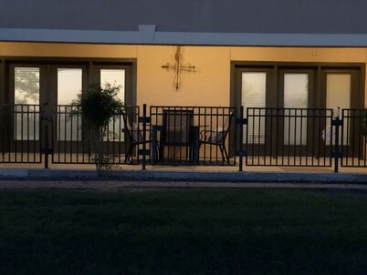 Del Rio, Tx, Condo with pool and lake view!