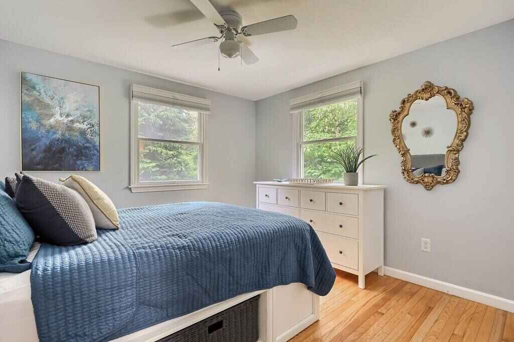 Eastham cottage across 6 from Salt Pond Visitor Center