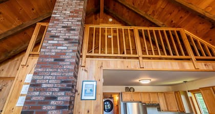 4-Season Rangeley Cabin - Wood Stove, Water Views, Fiber Internet, Game Room