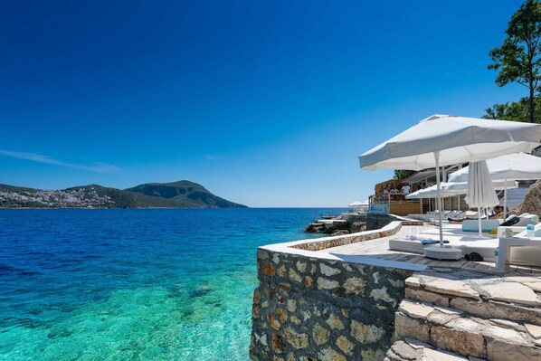 Privatstrand, weißer Sandstrand, kostenloser Shuttle zum Strand