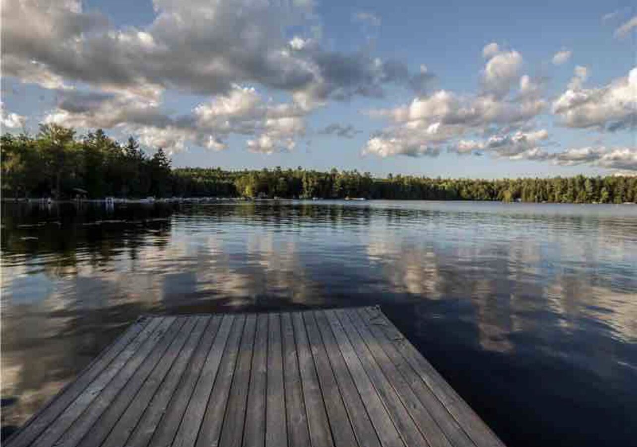 Cozy Lakefront Retreat on 5 Acres