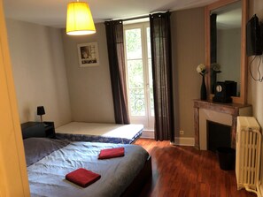 3 bedrooms, iron/ironing board, travel cot, free WiFi