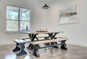 Dining - Country feel in this open plan 3 bed/2 bath home. (Bastrop)