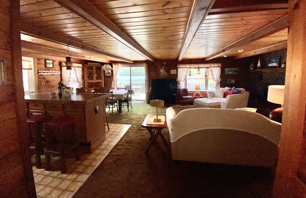 智能電視、DVD 播放機、音響