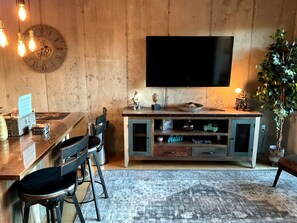 Interior - One Mississippi Ave - Adventures in Portland! (Portland)