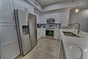 Fridge, microwave, oven, stovetop - Shores of Panama 1225~2 Bdrm~sleeps 6 (Panama City Beach)