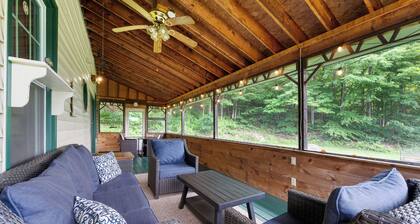 Victorian Lakehouse with private beach