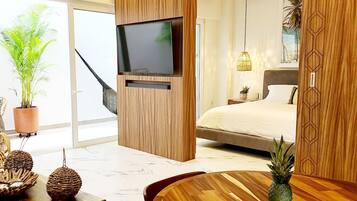 1 bedroom, desk, iron/ironing board, WiFi