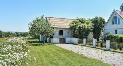 2 bedroom amazing home in Klågerup