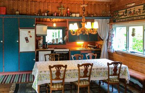Batterie de cuisine, vaisselle et ustensiles
