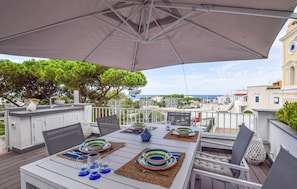 Outdoor dining - 2 bedroom awesome apartment in Forio (Forio)