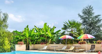 4 bedroom cozy home in La Douze