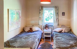 2 bedrooms, free WiFi, bed sheets