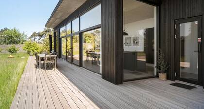 4 bedroom beautiful home in Sjællands Odde