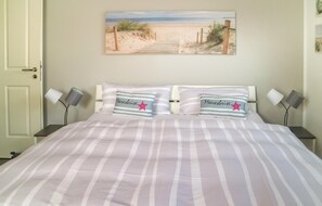 2 habitaciones, cuna de viaje, wifi gratis y ropa de cama 