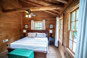 3 quartos, berço de viagem, Wi-Fi de cortesia, roupa de cama
