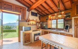 Kühlschrank, Herdplatte, Geschirrspüler