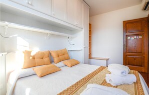 4 Schlafzimmer, Reisekinderbett, kostenloses WLAN, Bettwäsche