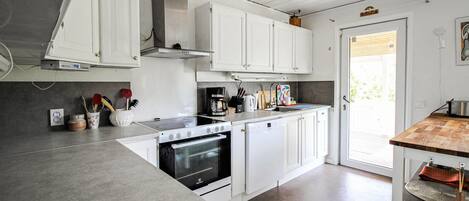 Refrigerador, horno, placa de cocina, lavavajillas