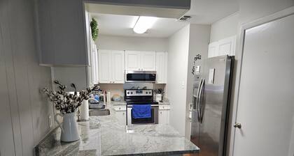 Cozy home in beautiful and historic San Antonio, TX!