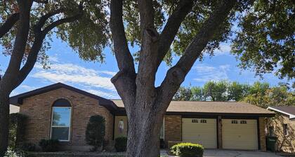 Cozy home in beautiful and historic San Antonio, TX!