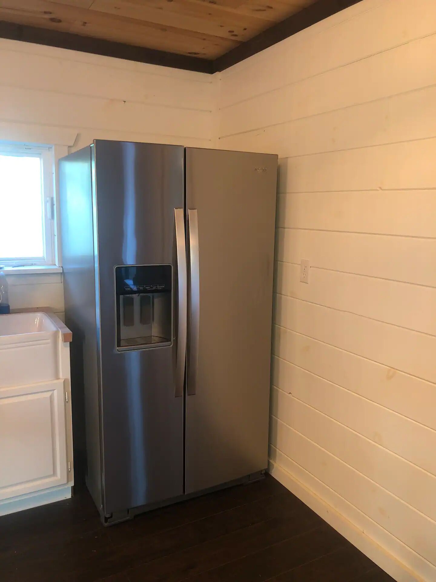 Quiet 2 story Cabin on 32 acres near eleven point river