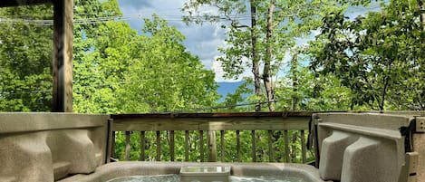 Bain à remous extérieur