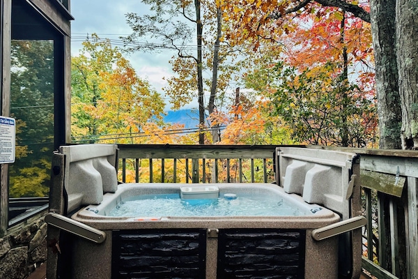FALL HOT TUB VIEW