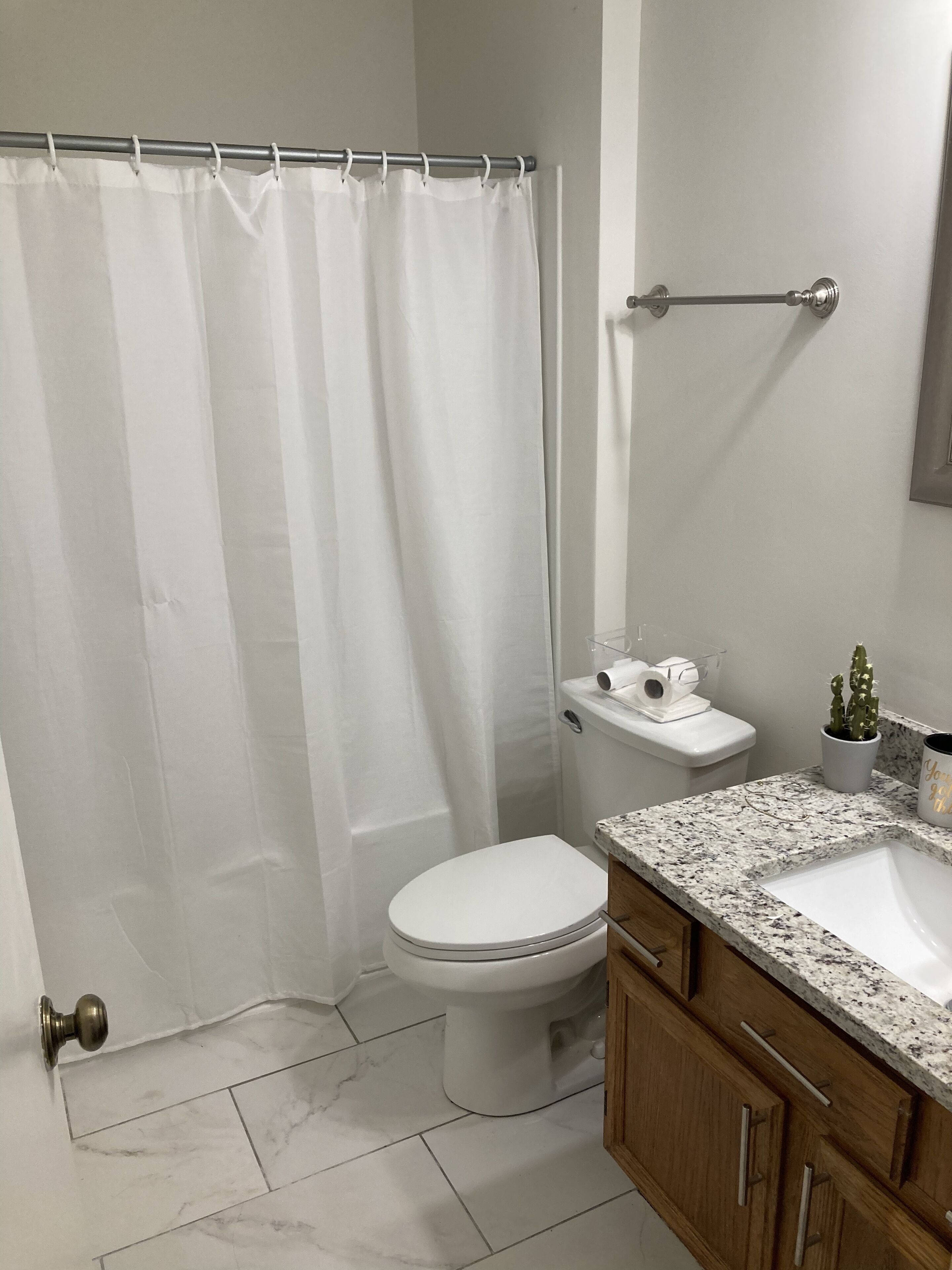 Great home, perfect for games, graduation, ext.. close to downtown