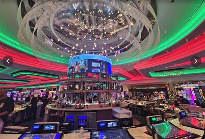  ~PARK VIEW COTTAGE~6 IND.BEDS~HOT TUB/POOL~4BDS/3BTHS~GOLF~BASEBALL~ALL NEAR~