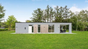 Exterior - Awesome home in Nibe with kitchen (Nibe)