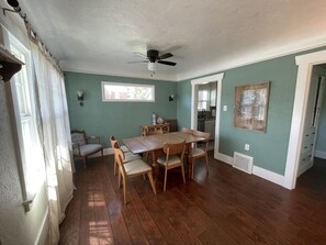 Dining - Quaint home centrally located in Idaho Falls (Idaho Falls)