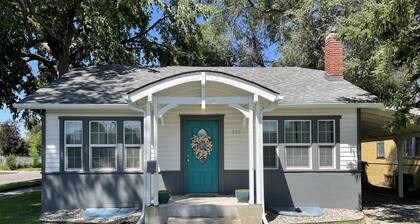 Quaint home centrally located in Idaho Falls