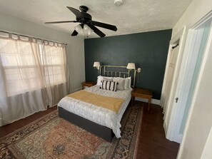 3 bedrooms, free WiFi, bed sheets