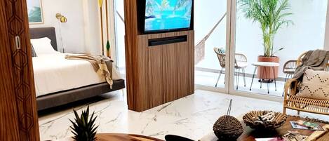 1 bedroom, desk, iron/ironing board, WiFi