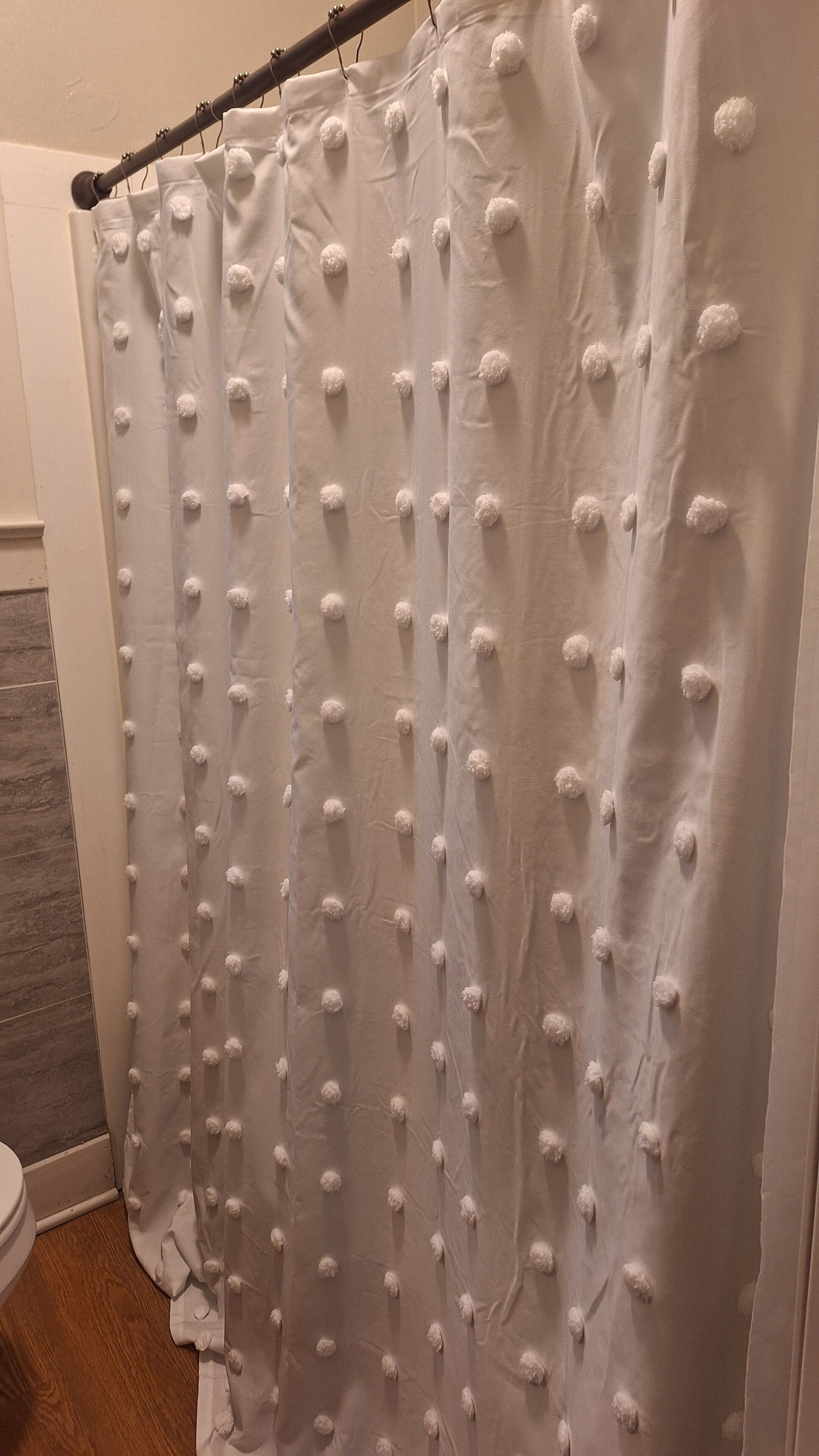 Combined shower/tub, hair dryer, towels, soap